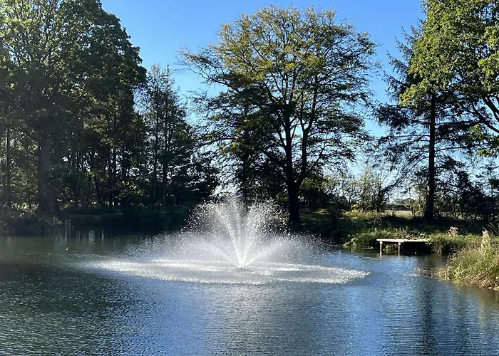 Cedar Boutique Lodge-Dog Fishing And Spa Access