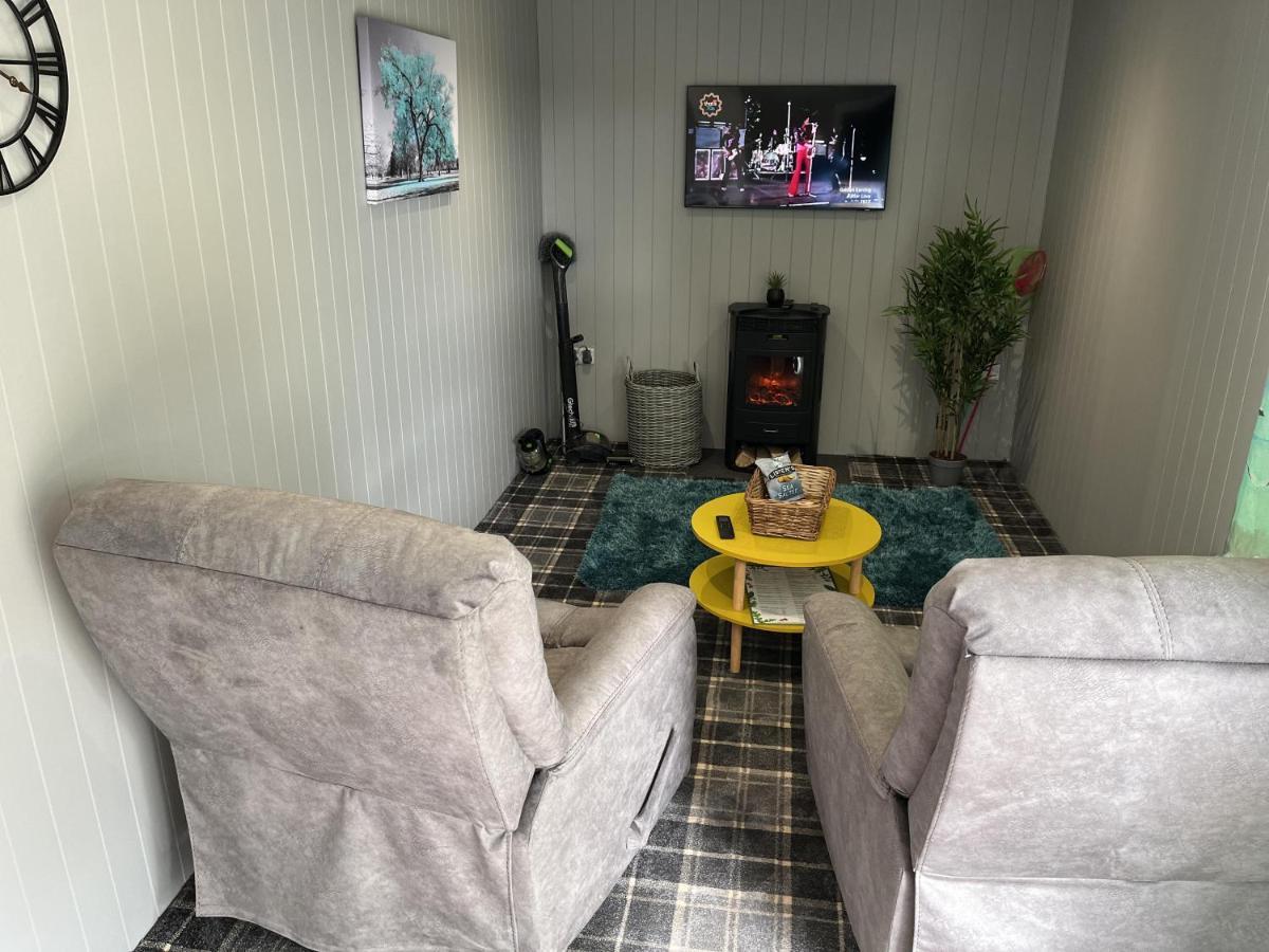 Cedar Boutique Lodge-dog Fishing And Access Holiday home York